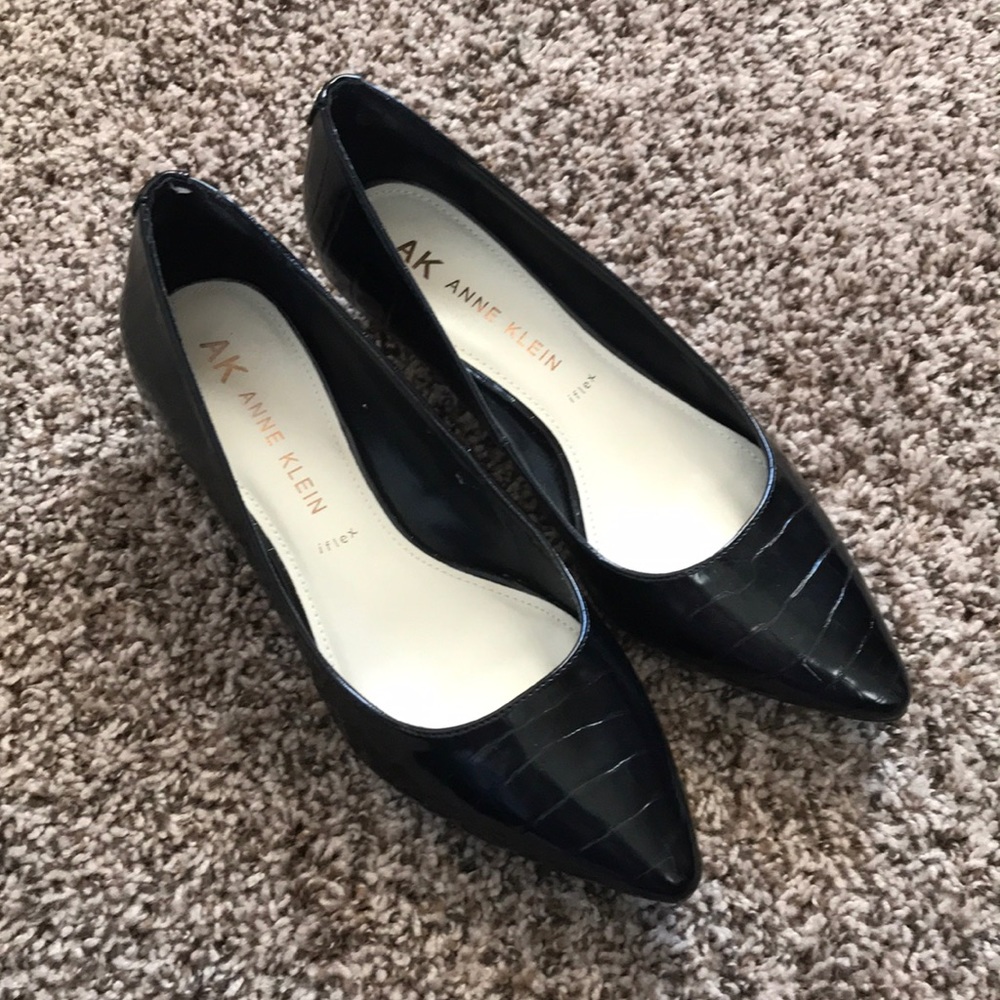 Anne Klein iflex black heels